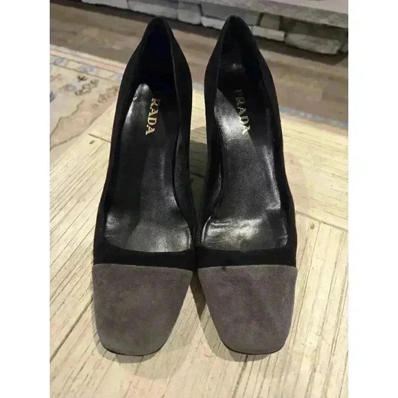 Prada Women's Grey Black Suede Pumps 6 Pointed Toe Heels Luxury Whimsygoth - Picture 1 of 9